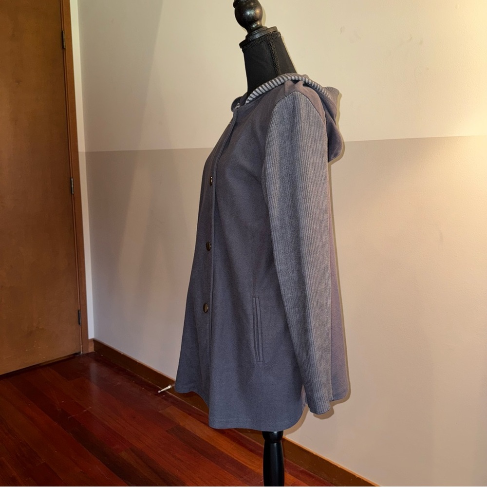 Elegant Gray Women's Coat 10 - Picture 5 of 7
